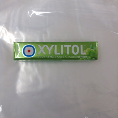 Lotte XYLITOL Gum Muscat flavor 14pcs